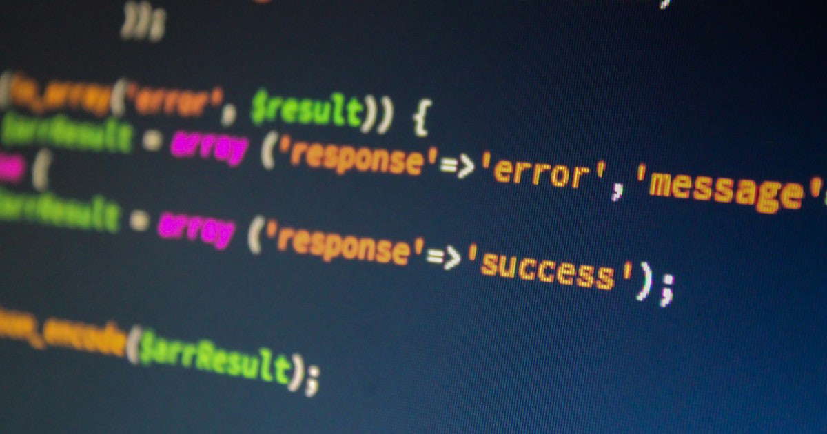 Bilişim Eğitimleri Ve Teknoloji