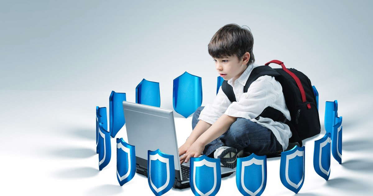 Çocuklar İçin İnternet Tehlike Mi?