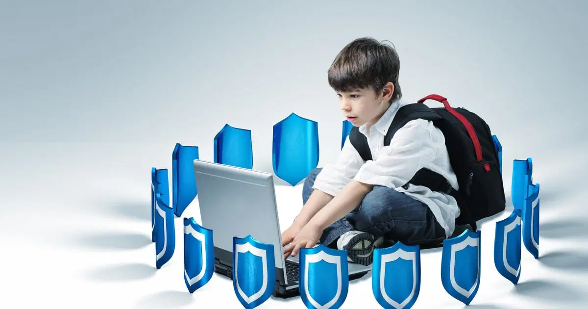 Çocuklar İçin İnternet Tehlike Mi?