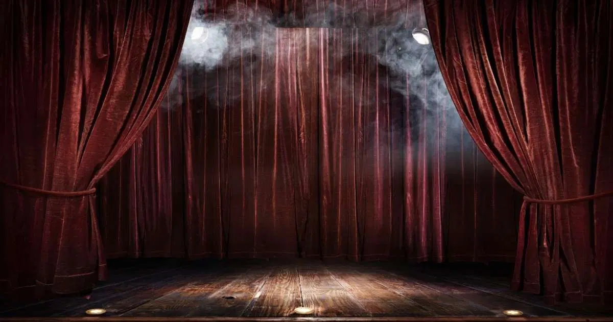 Geçmişten Günümüze Tiyatro