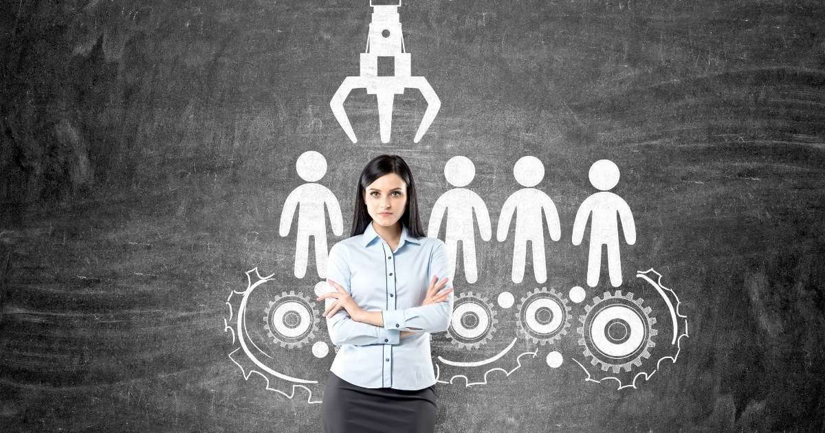 İnsan Kaynakları Yönetimi Bölümü İş Olanakları ve Maaşları