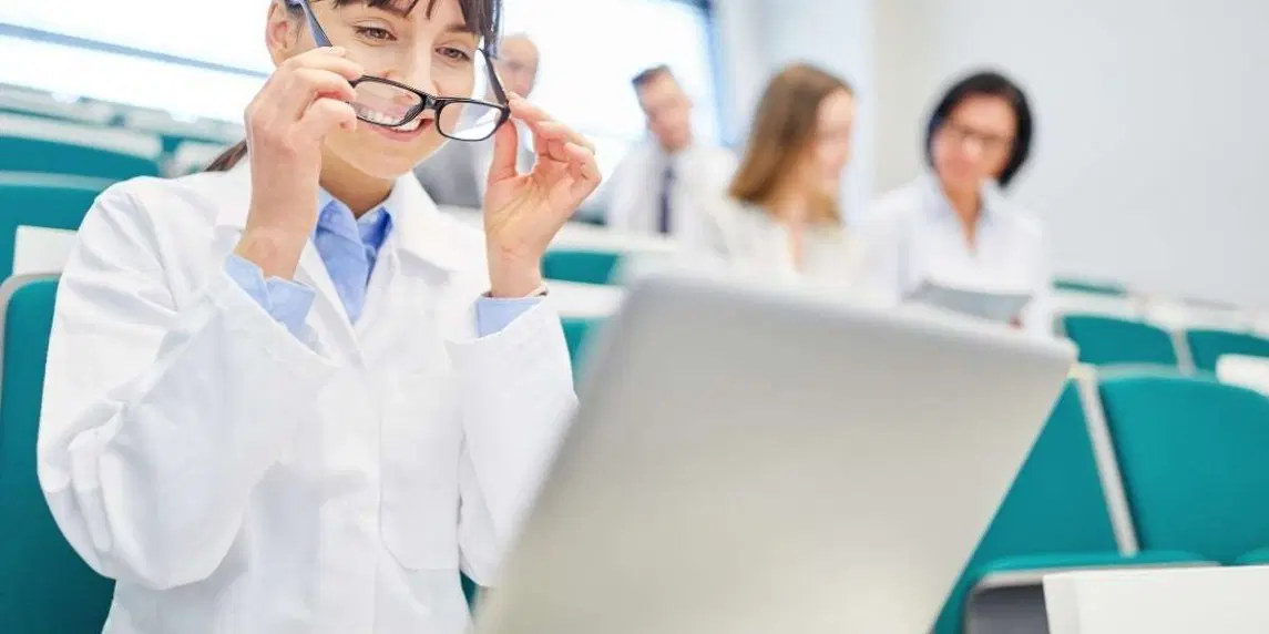 Katarlı Öğrencilere Tıp Eğitimi