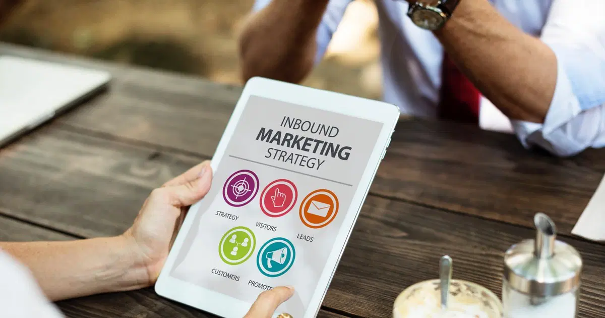 Sosyal Medya İletişiminin Pazarlamaya Etkisi