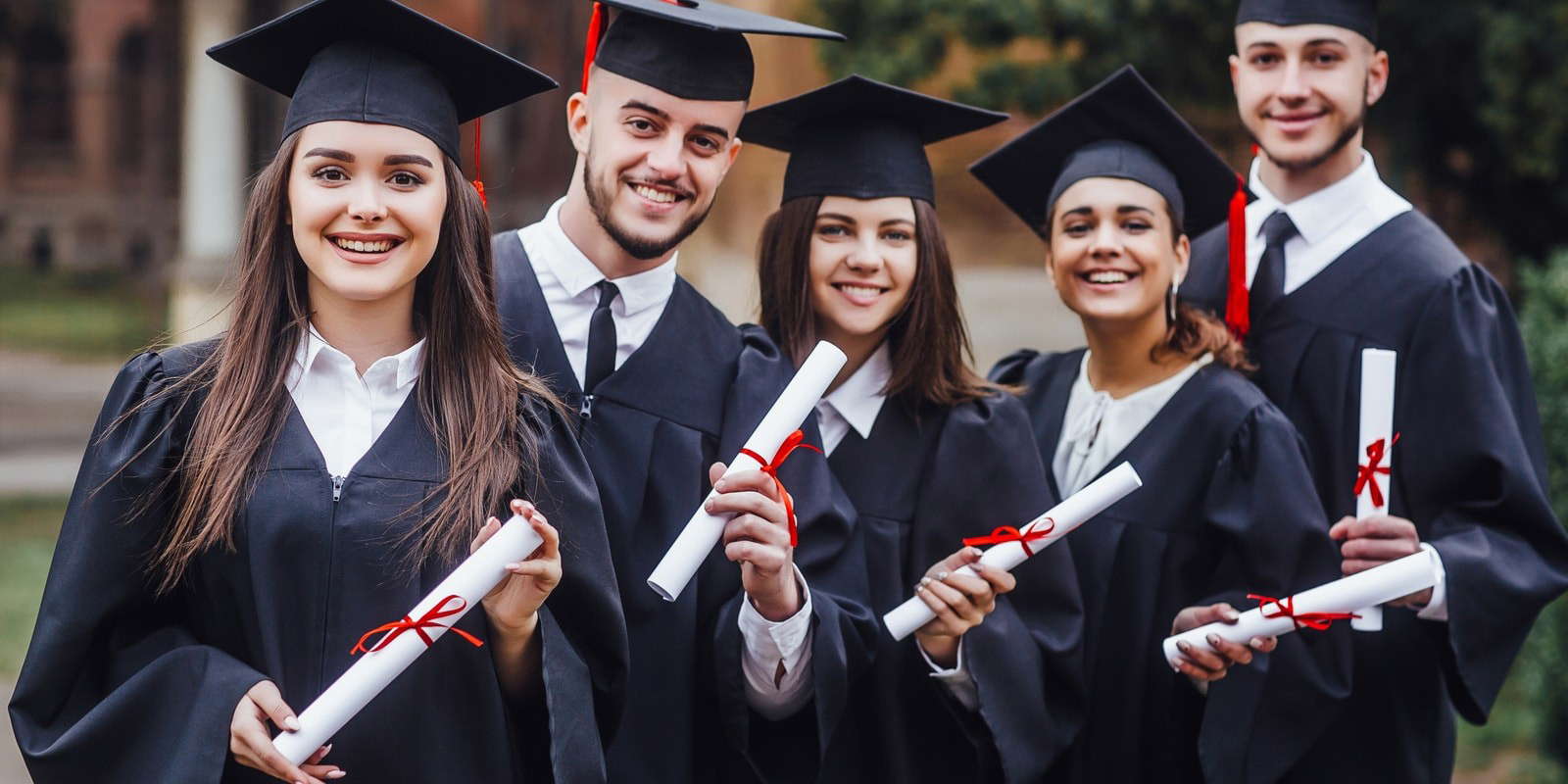 Sudan Çıkmış Balık: Yeni Mezun