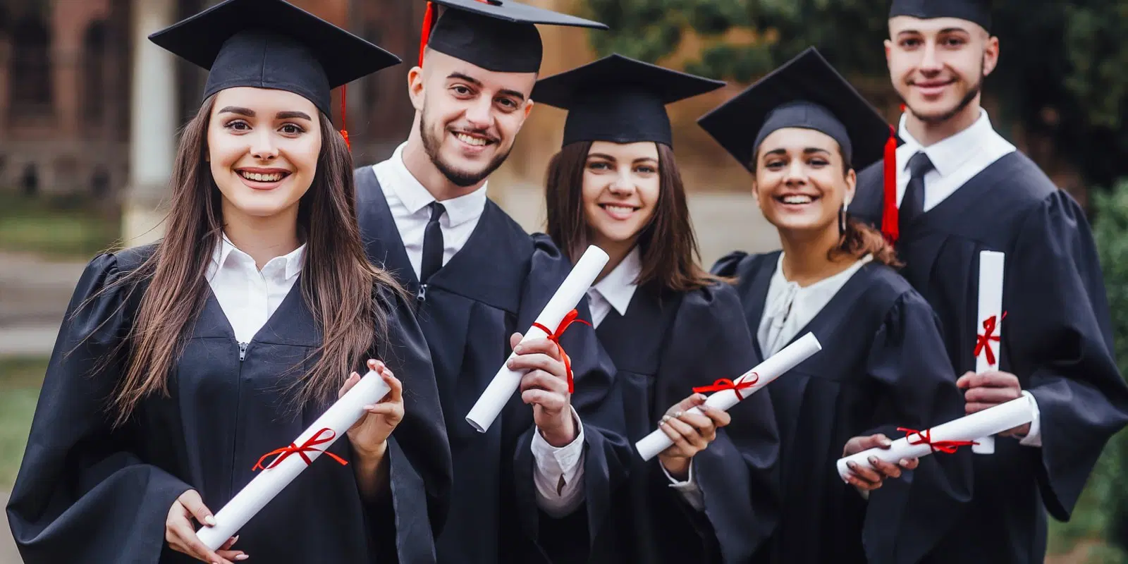 Sudan Çıkmış Balık: Yeni Mezun