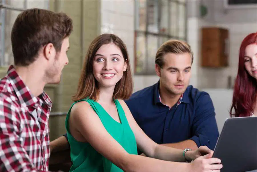 Yeni Bir İşe Başladığınızda Gözde Olmanın 6 Yolu!