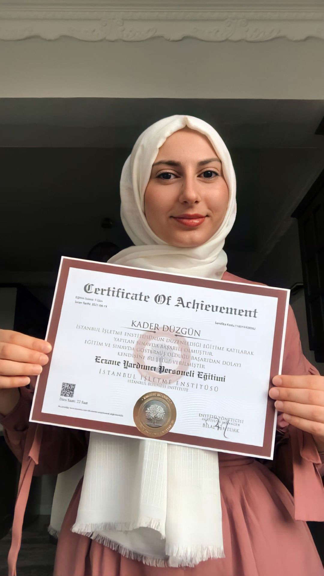 Internationally valid professional certificate sample - EU approved digital and printed certificate example 39